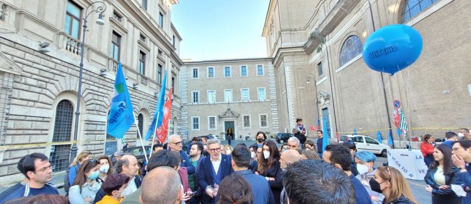 Navigator. bene la richiesta di proroga dei contratti