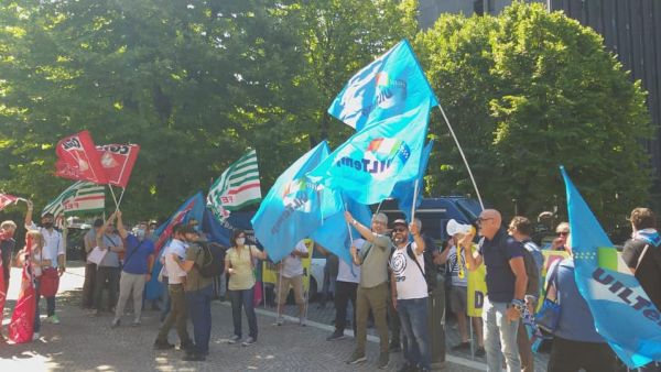 Incontro con mise su vertenza poste